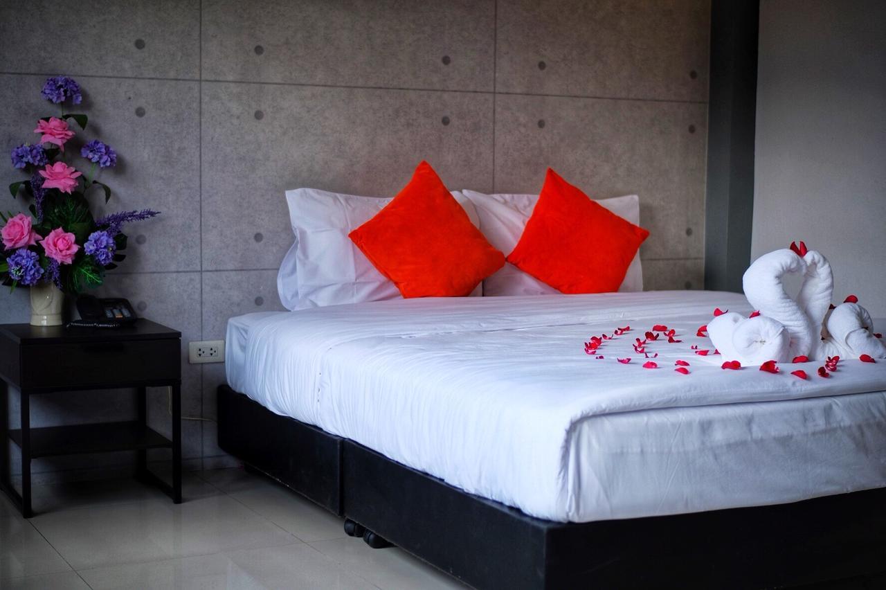 Royal Nine Hotel Kanchanaburi Ngoại thất bức ảnh