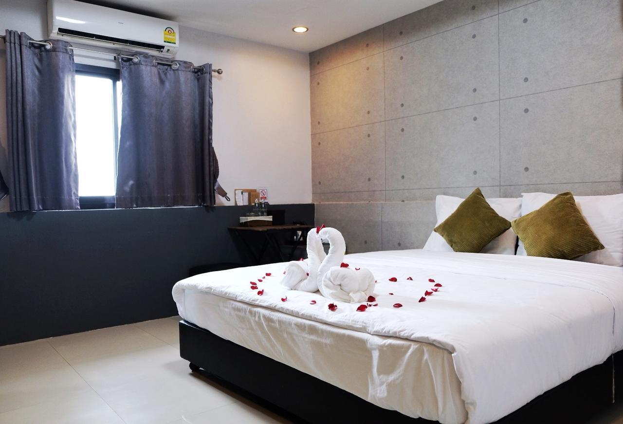 Royal Nine Hotel Kanchanaburi Ngoại thất bức ảnh